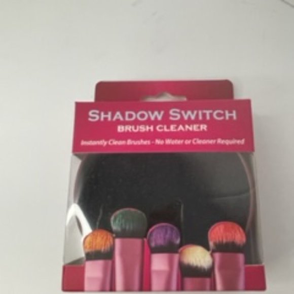 Be Passionate About Eyeshadow Palette with 4 Eye Brushes and Brush Cleaner - Picture 11 of 13